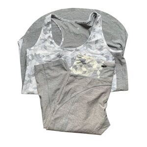 Tuff Athletics Women's Set of 2 Bundle Top & Capri Crop Leggings Grey Small